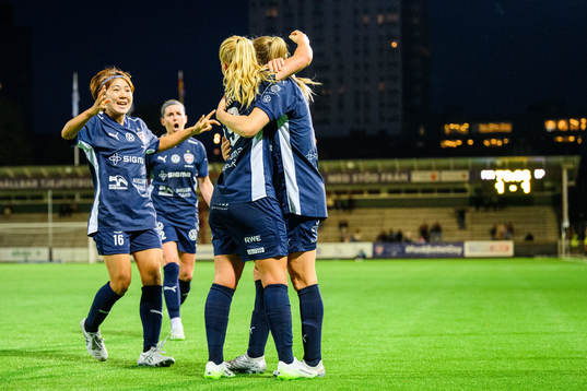 FC Rosengårds Sofie Bruun Bredgaard jublar