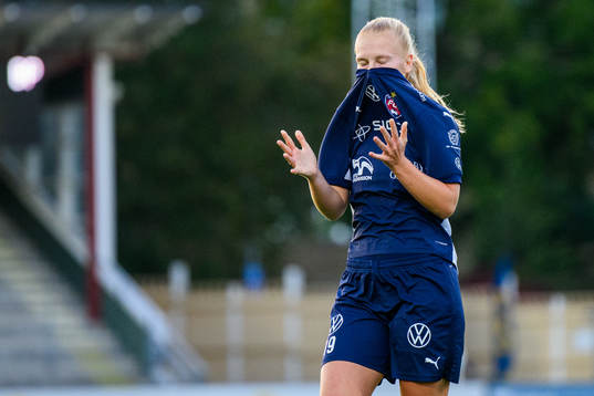 FC Rosengårds Sofie Bruun Bredgaard deppar