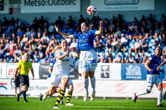 Trelleborgs Edina Filekovic gör självmål framför AIKs
