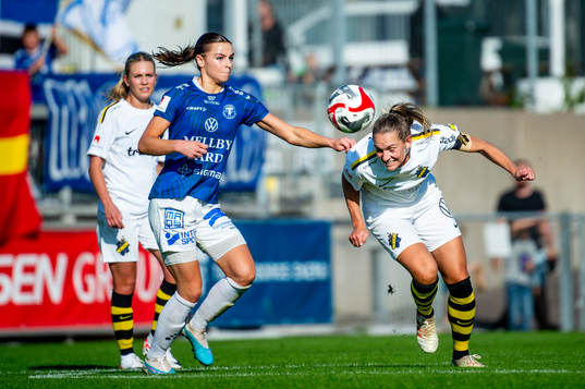 Trelleborgs Alice Egnér mot AIKs Jennie Nordin