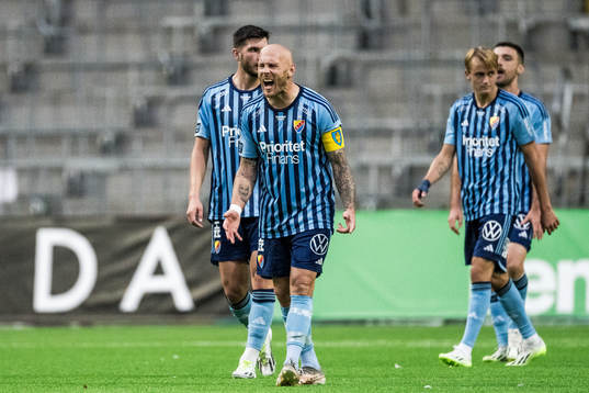 Djurgårdens Magnus Eriksson reagerar