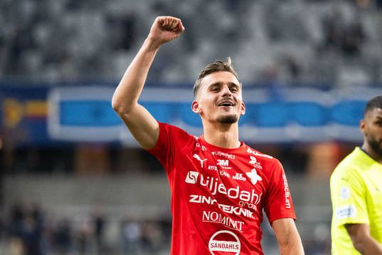 Värnamos Ajdin Zeljkovic jublar