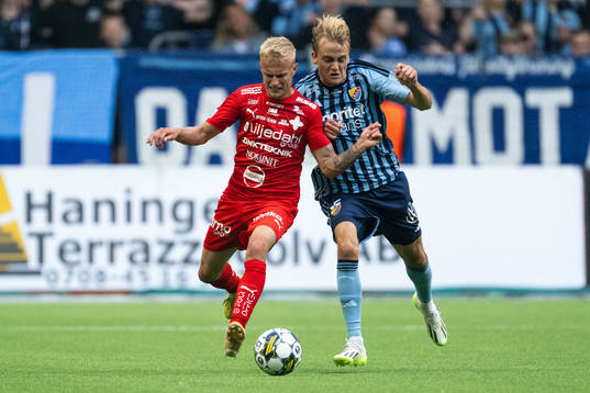 Värnamos Viktor Bergh och Djurgårdens Oskar Fallenius