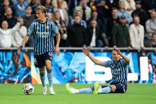 Djurgårdens Piotr Johansson reagerar