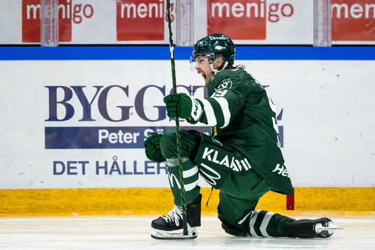 Färjestads Linus Johansson jublar
