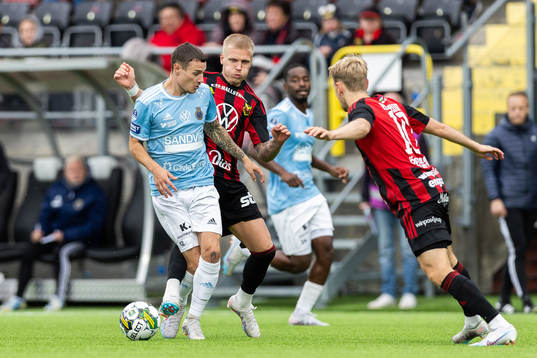 Gefles Adrian Edqvist och Östersunds Andre Österholm
