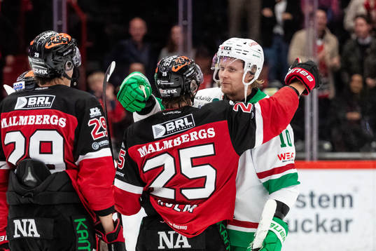 Örebros Philip Holm och Rögles Rodrigo Abols