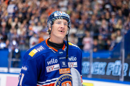 Växjös Emil Sylvegård jublar