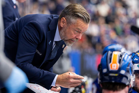 Växjös assisterande tränare Fredrik Hellgren