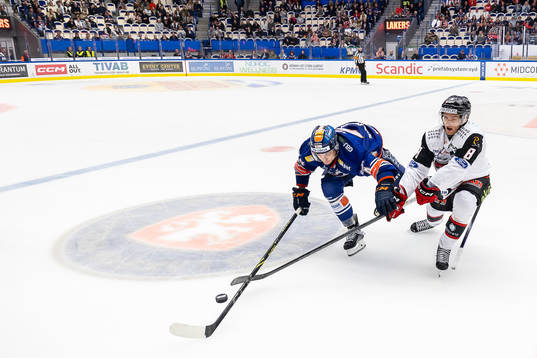 Växjös Keegan Lowe och Malmö Redhawks Johan Olofsson