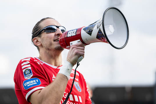 Sirius målvakt David Mitov Nilsson jublar