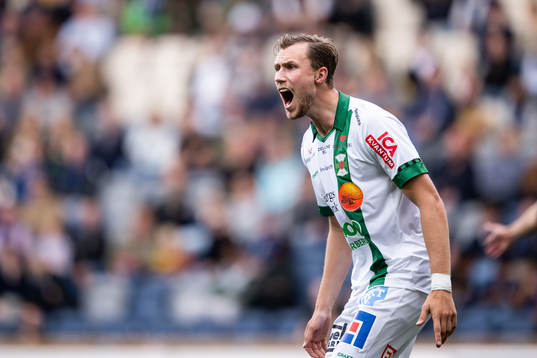Varbergs Niklas Dahlström reagerar