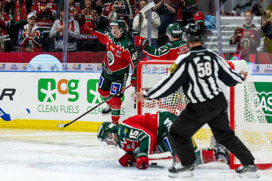 Frölundas Carl Klingberg jublar