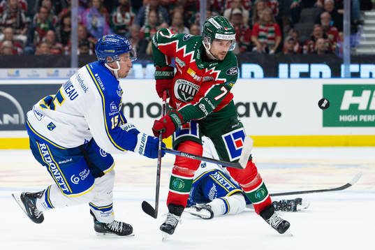 Leksands Max Veronneau och Frölundas Henrik Tömmernes