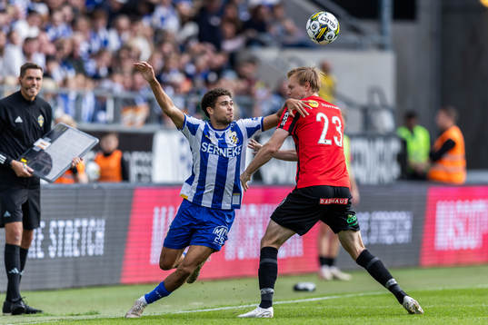 IFK Göteborgs Thomas Santos och Brommapojkarnas Tim Waker
