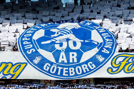 230916 IFK Göteborgs supportrar med tifo