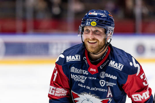 Linköpings Linus Hultström jublar