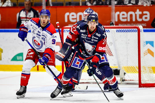 Oskarshamns Ahti Oksanen och Linköpings William Worge Kreü