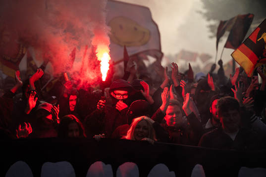 Luleås supportrar tågar mot Coop Norrbotten Arena