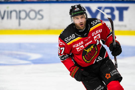 Luleås Linus Omark jublar