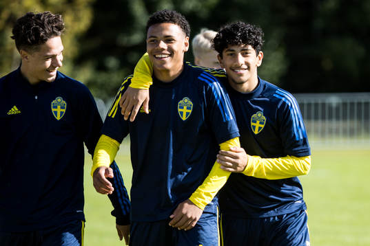 Sveriges Charlie Pavey och Sveriges Kevin Filling och