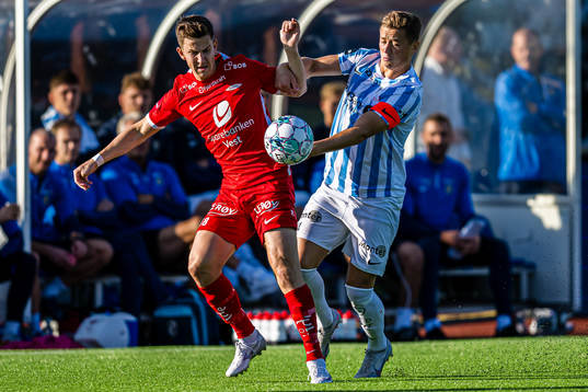 Sander Kartum of Brann and Fredrik Krogstad of Stabæk