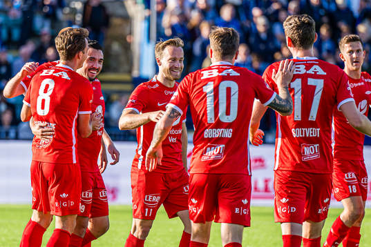 Bård Finne of Brann celebrates