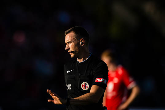 Marius Hansen Grøtta, referee