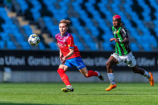 Helsingborgs Simon Bengtsson och GAIS Chovanie Shakur