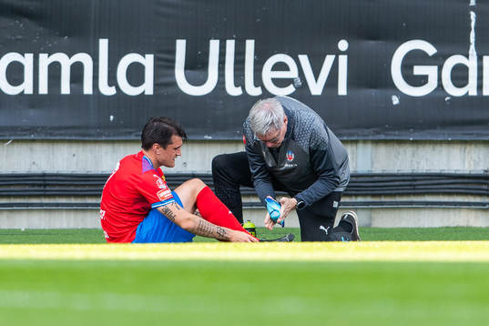 Helsingborgs Jon Birkfeldt ses om