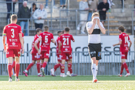 Örebros Kalle Holmberg deppar