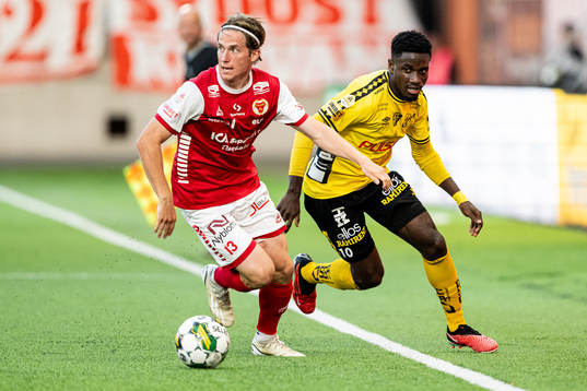 Kalmars Johan Karlsson och Elfsborgs Michael Baidoo