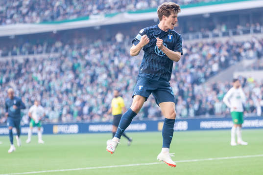 Malmö FFs Oliver Berg jublar