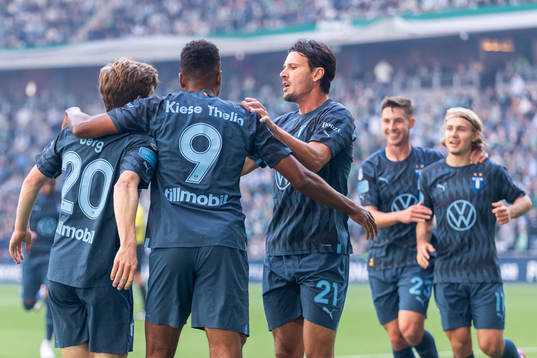 Malmö FFs Oliver Berg, Isaac Kiese Thelin och Stefano