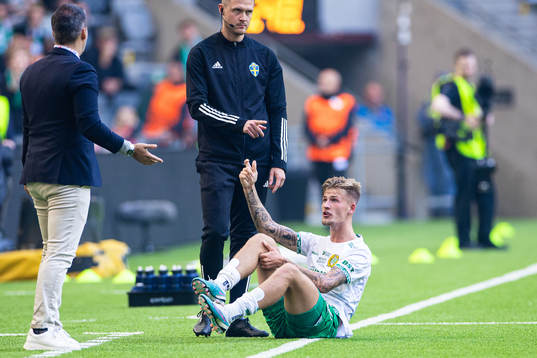 Hammarbys Fredrik Hammar reagerar