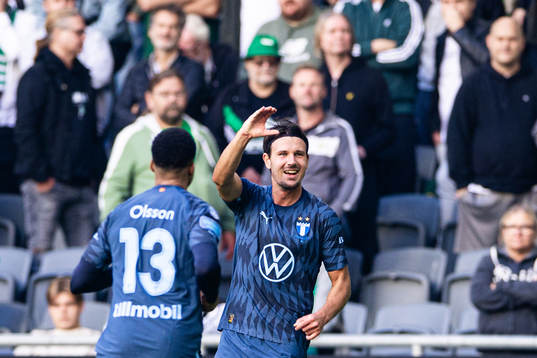 Malmö FFs Stefano Vecchia jublar
