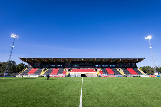 Generell vy på Grimsta IP innan fotbollsmatchen i