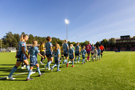 Djurgårdens och Häckens spelare i lineup innan