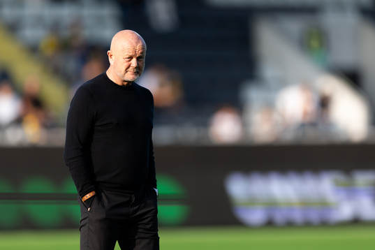 Häckens tränare Per-Mathias Høgmo innan fotbollsmatchen