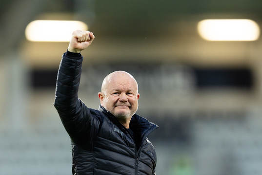 Häckens tränare Per-Mathias Høgmo jublar