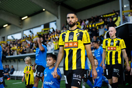 Häckens Aiham Ousou innan fotbollsmatchen i Allsvenskan