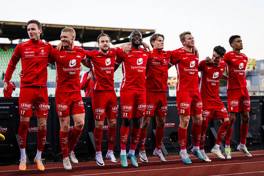 Joachim Soltvedt, Sivert Heltne Nilsen, Bård Finne, Monga