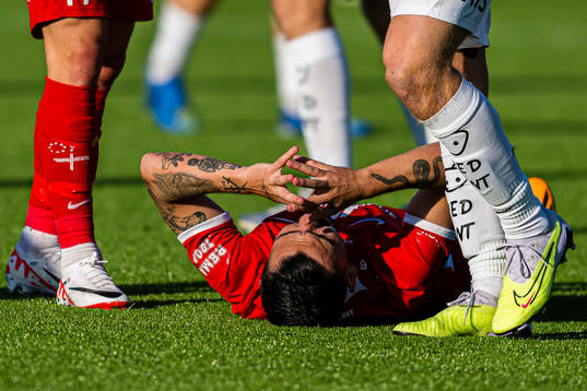 Niklas Castro of Brann in pain