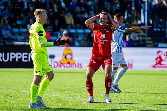 Fredrik Pallesen Knudsen of Brann reacts