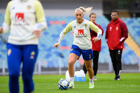 Stina Blackstenius of Sweden