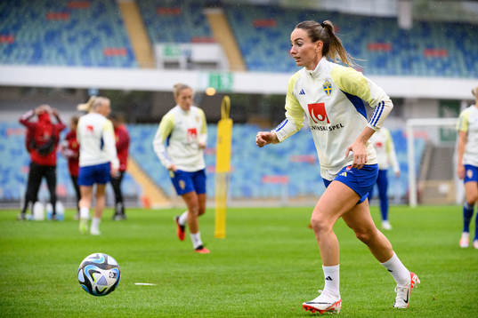 Kosovare Asllani of Sweden