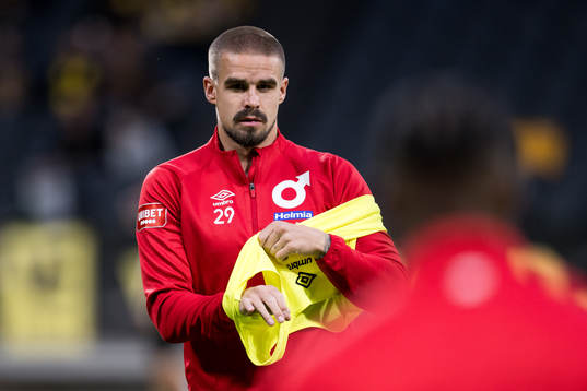 Degerfors Douglas Bergqvist värmer upp