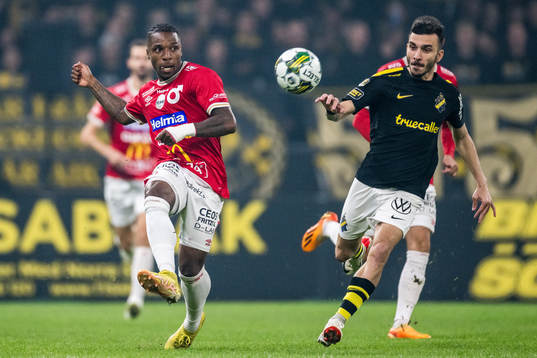 Degerfors Joseph-Claude Agyeman Gyau och AIKs Ioannis Pittas