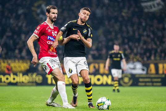 Degerfors Sebastian Ohlsson och AIKs Anton Salétros