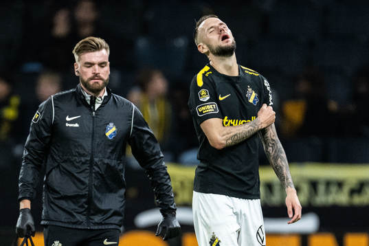 AIKs Alexander Milosevic har ont